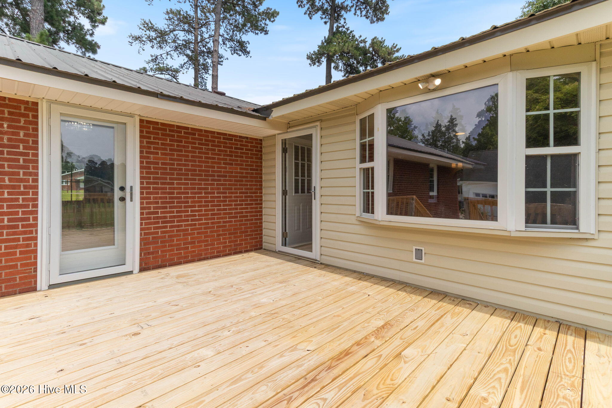 207 Sunset Avenue