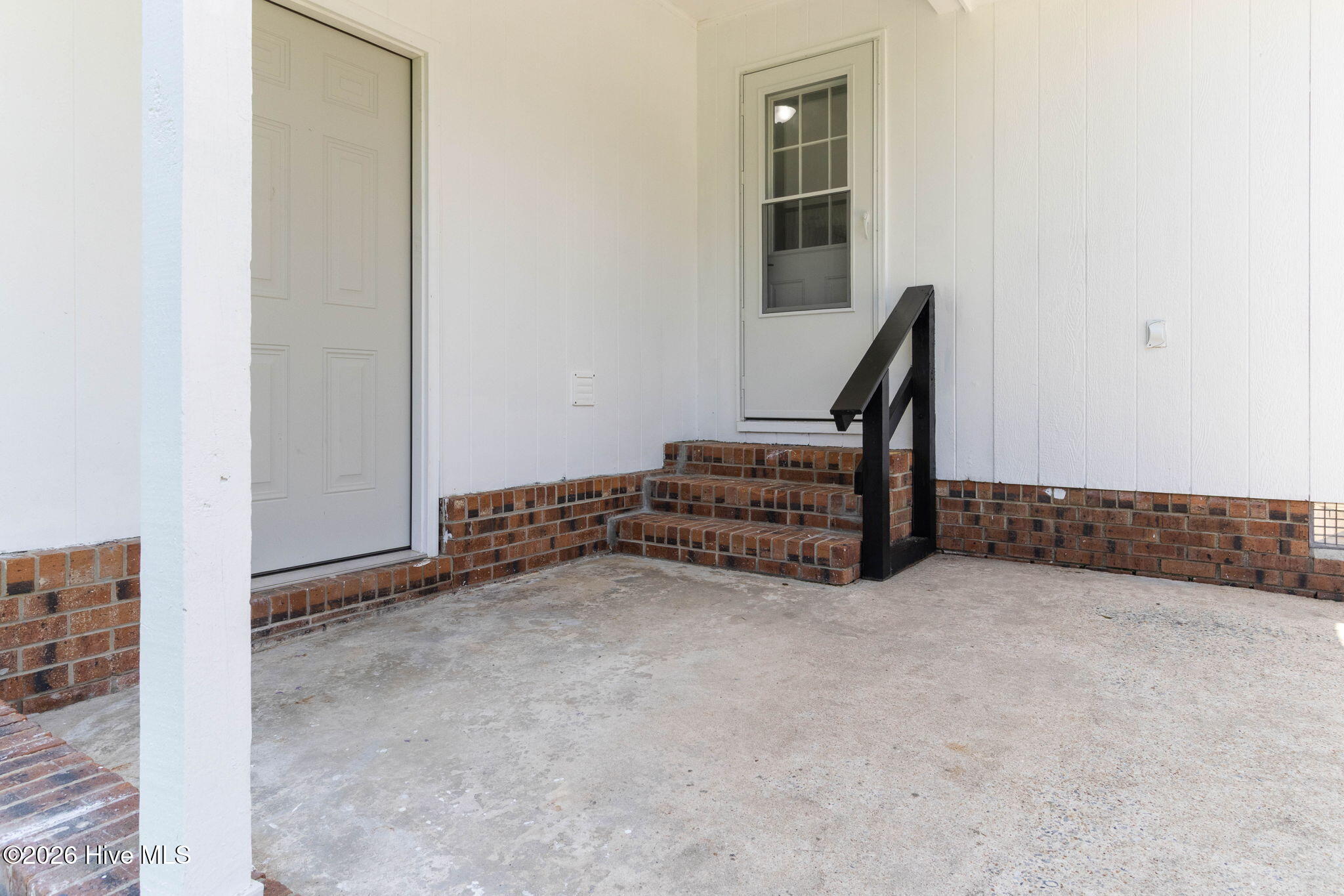 745 W Burkhead Street