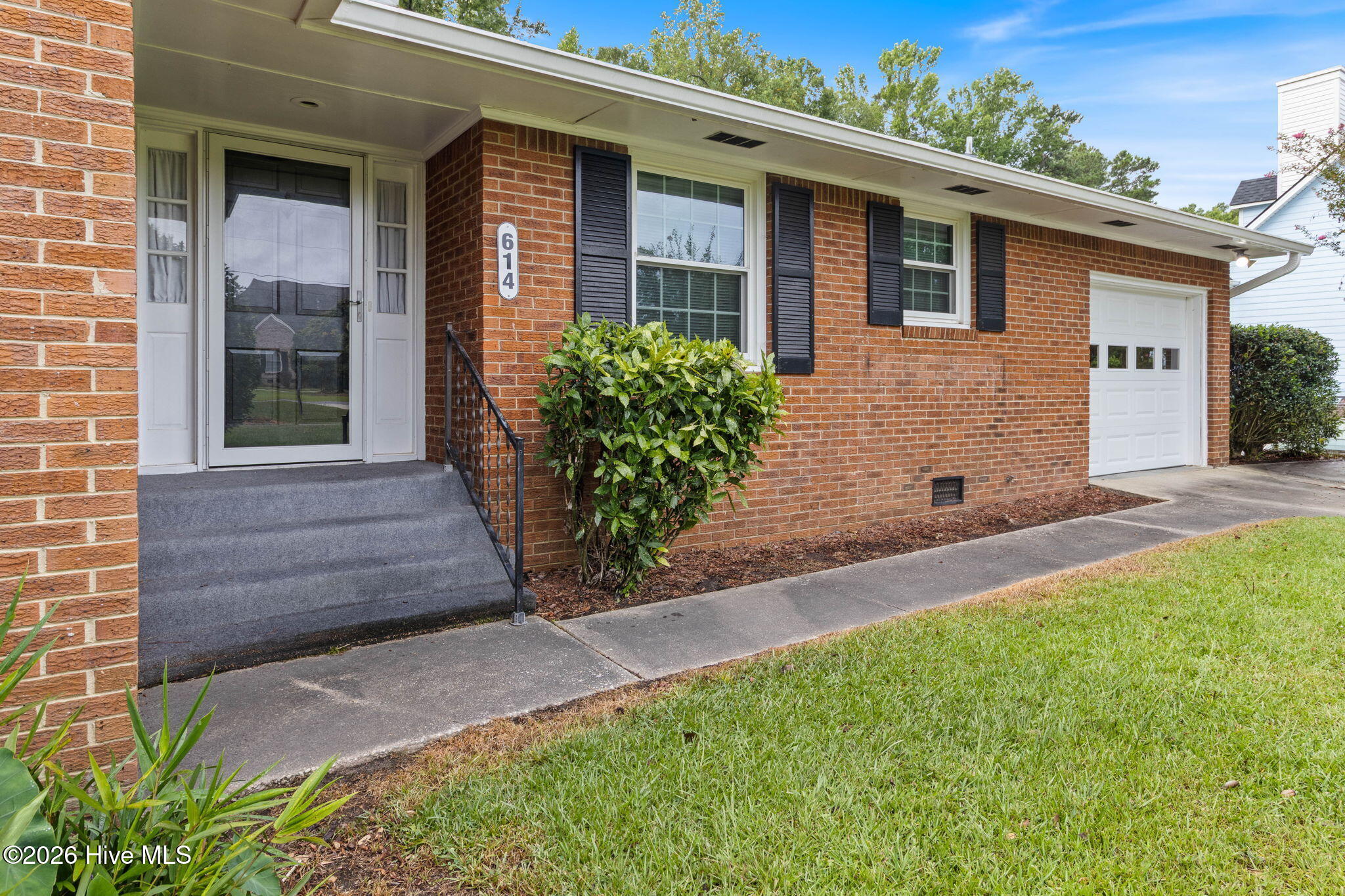 614 Wedgewood Road