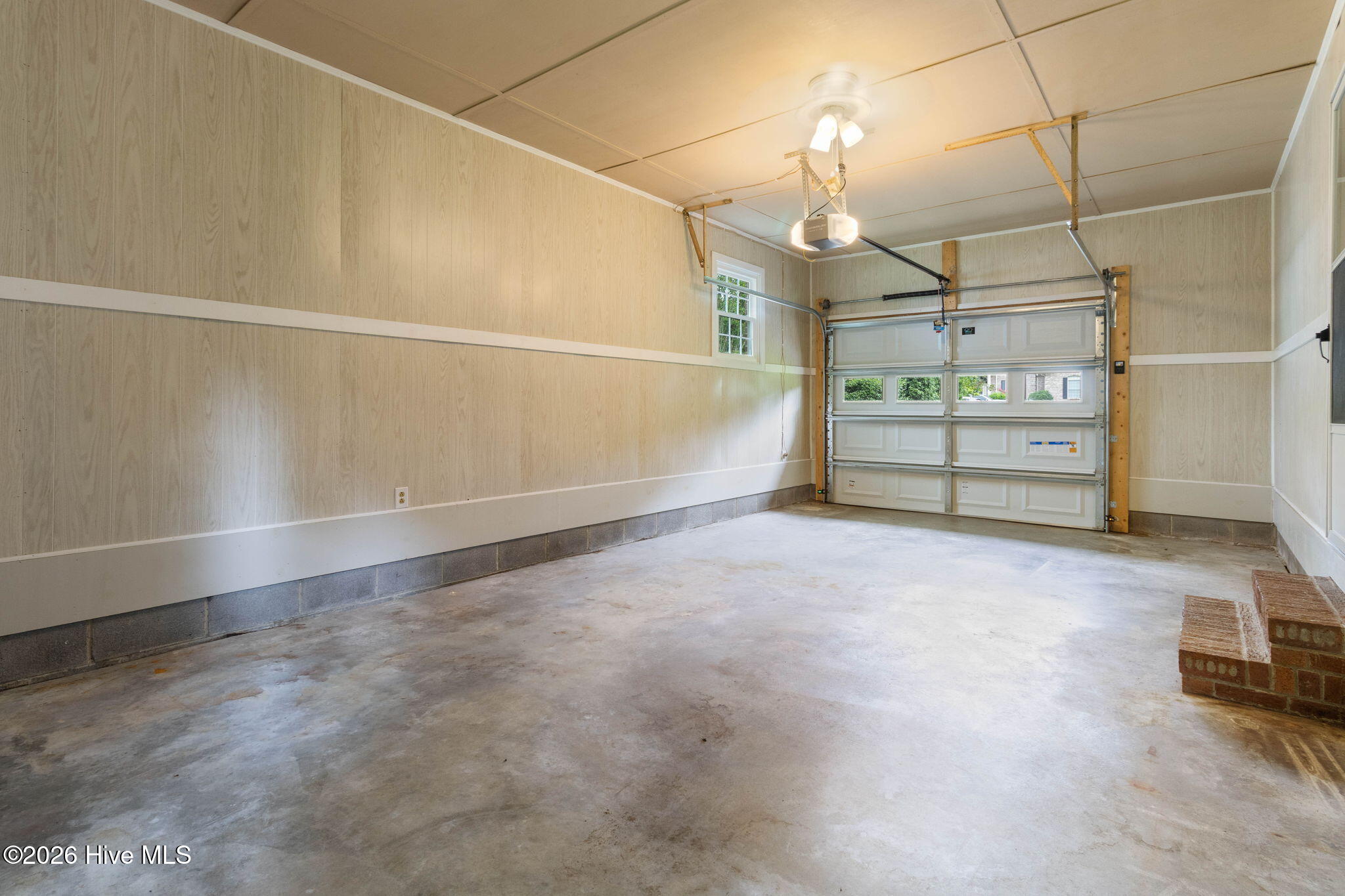 614 Wedgewood Road