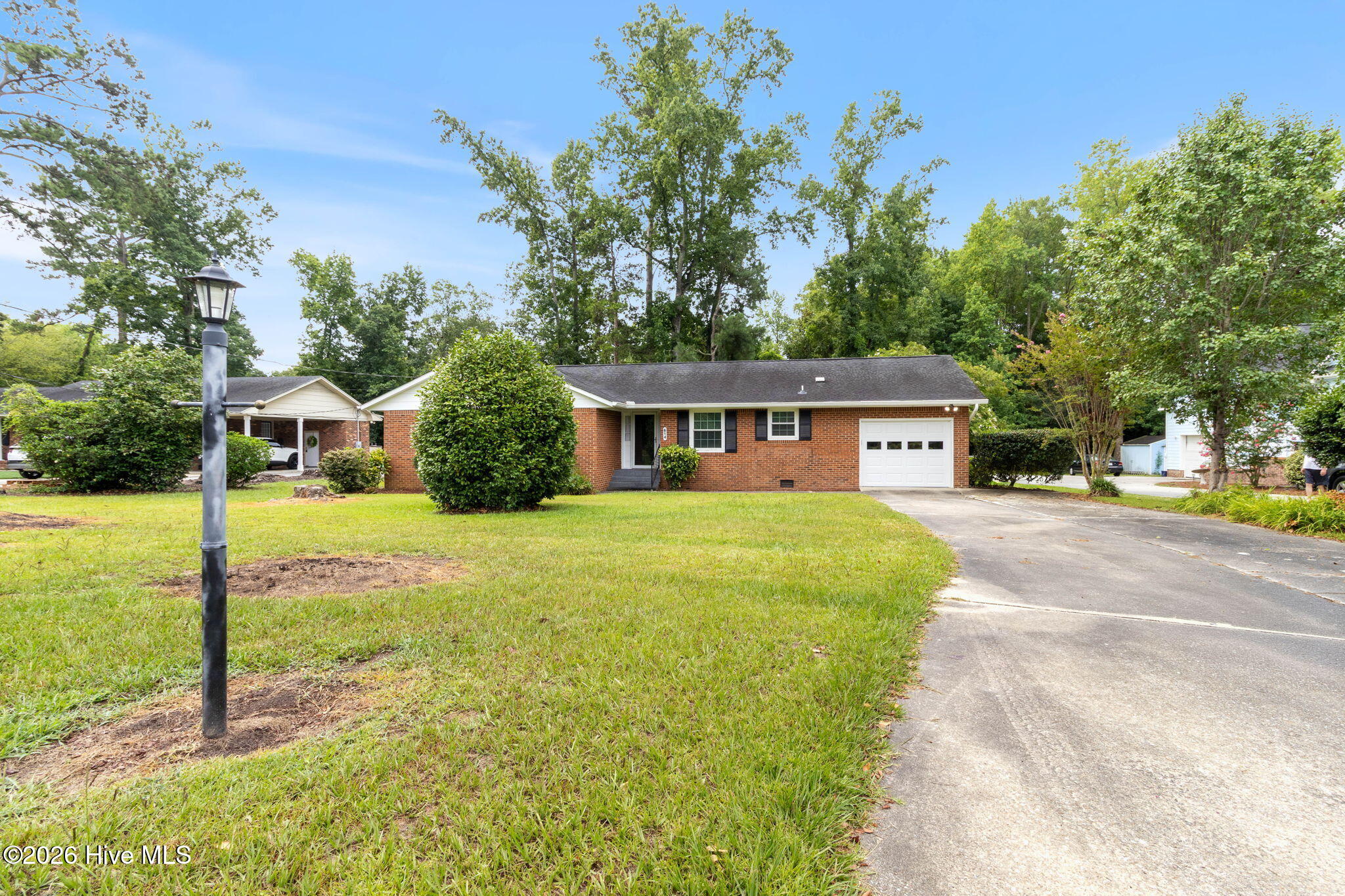 614 Wedgewood Road