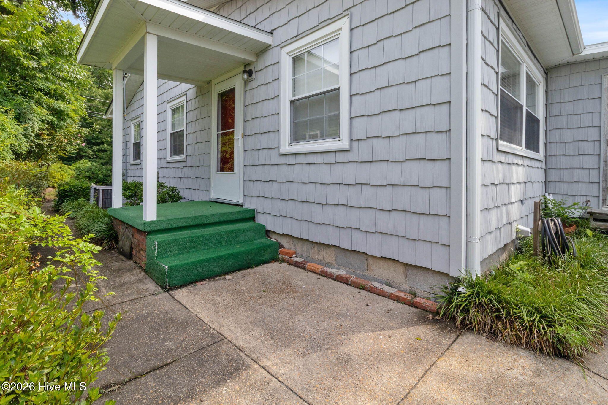 704 Canal Cove Road