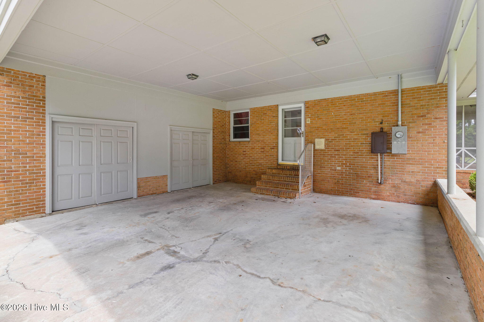 312 N Mitchell Ford Road