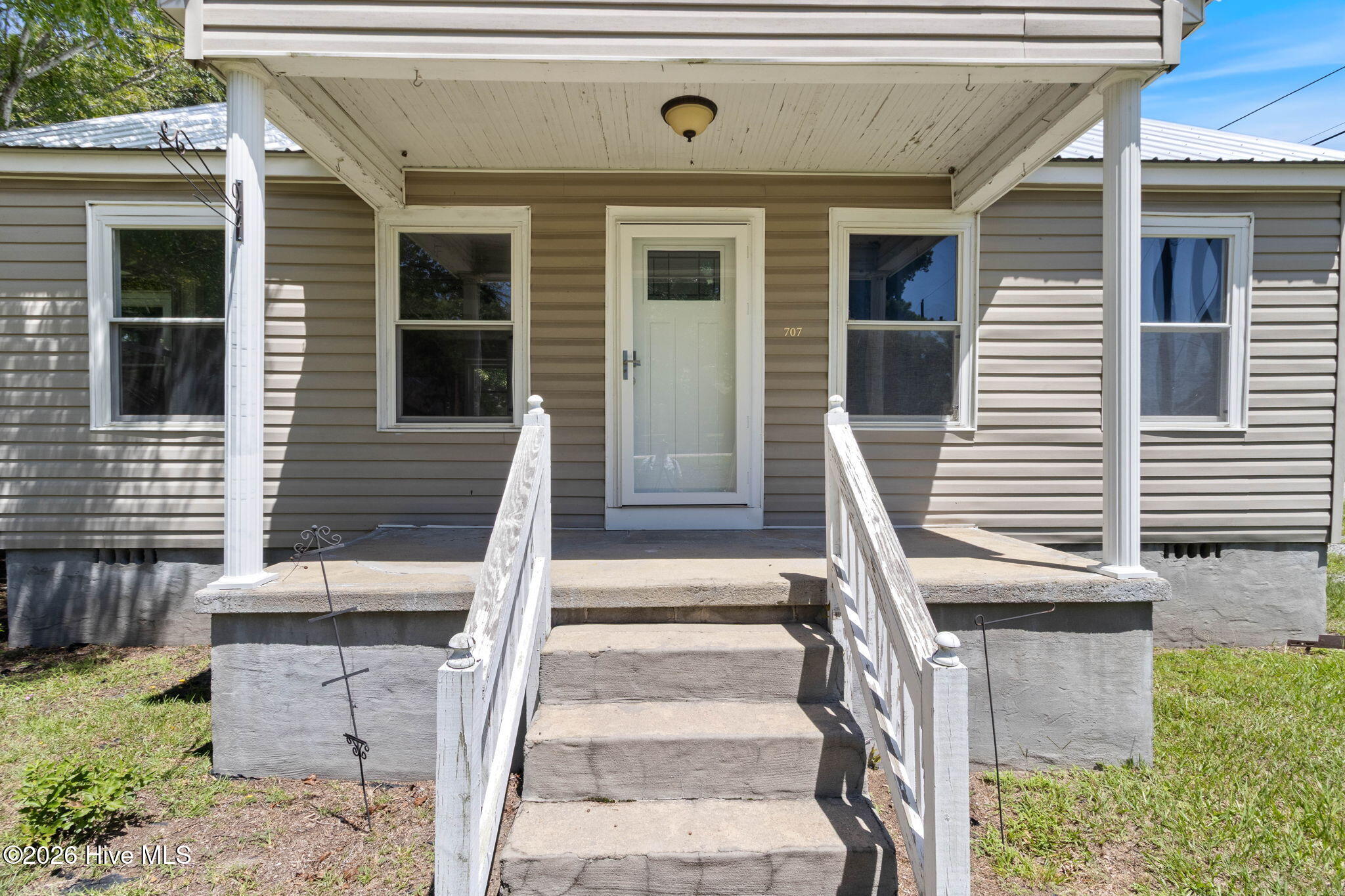 707 E Broad Street