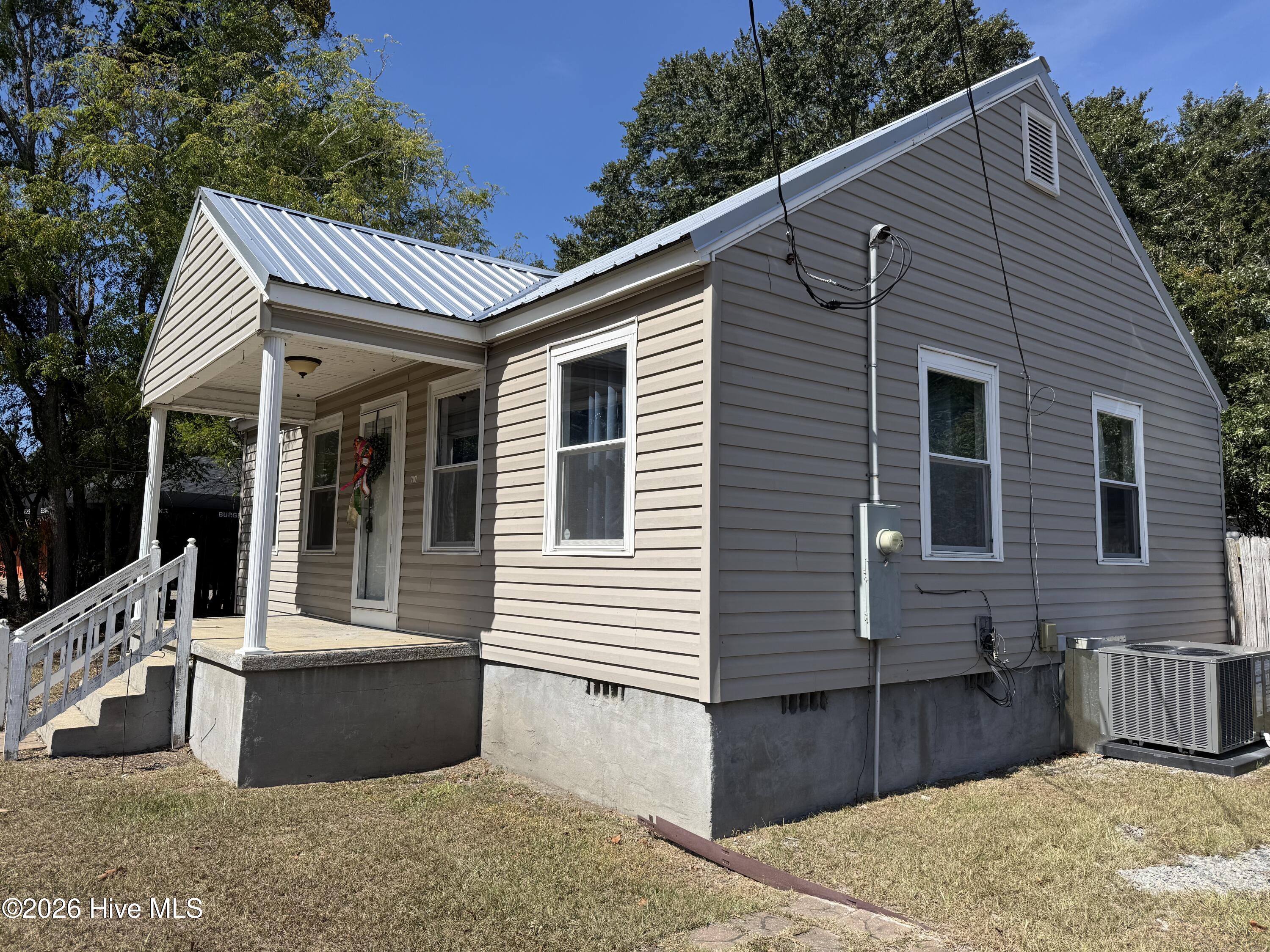 707 E Broad Street