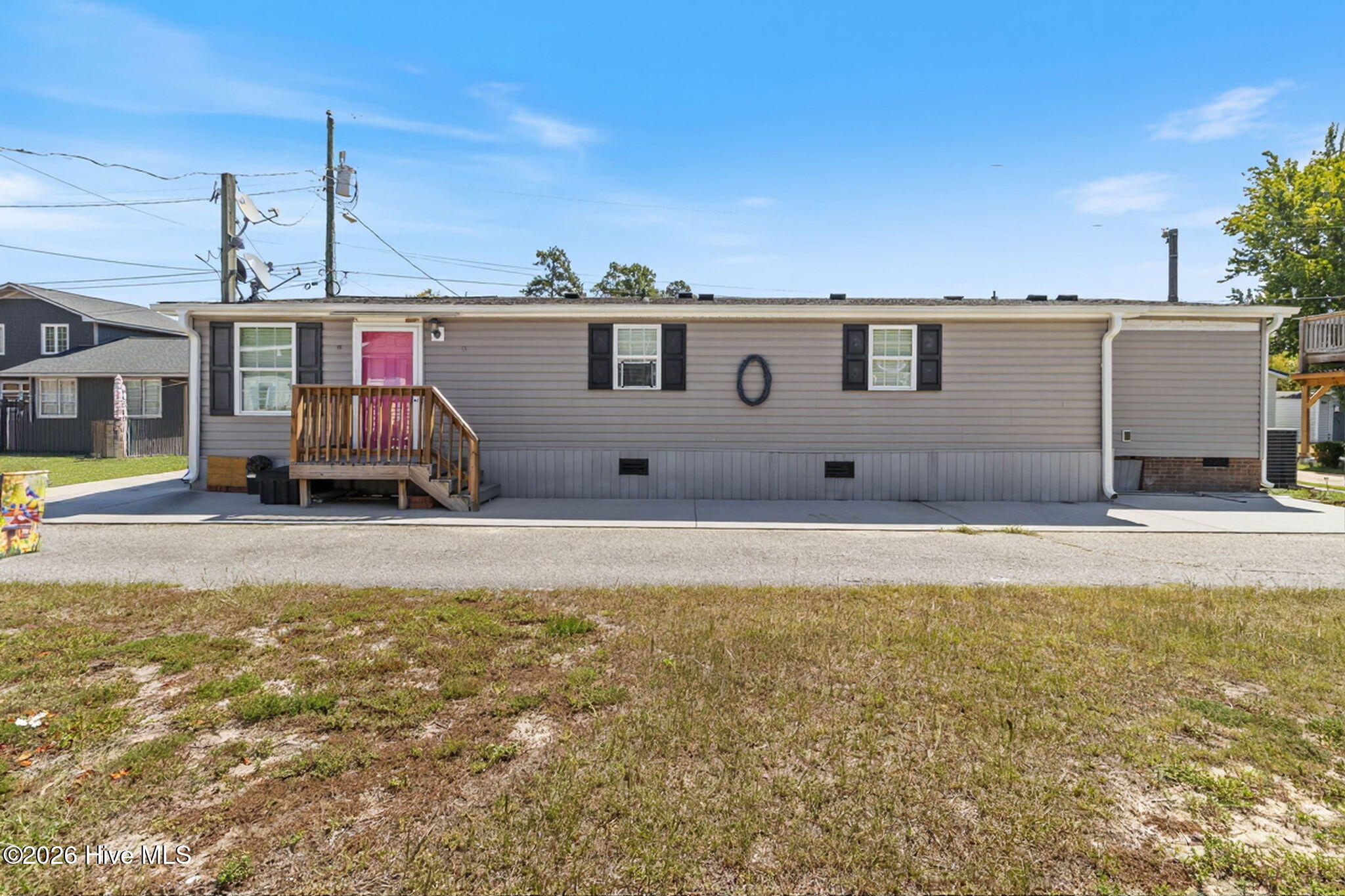 51 Clarkland Village Street