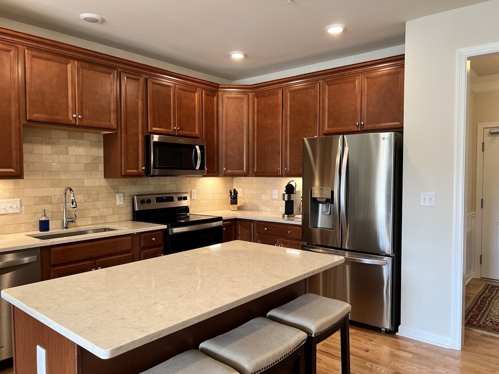 1102 Peters Farm Way # 1102