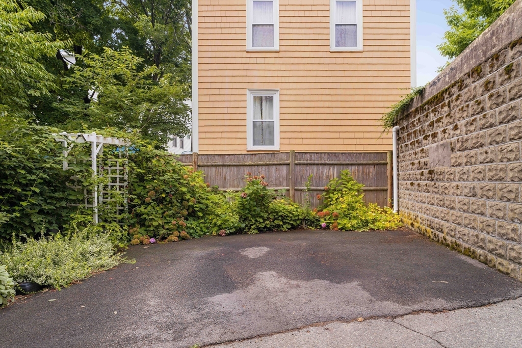 6 Oakland Avenue # 3