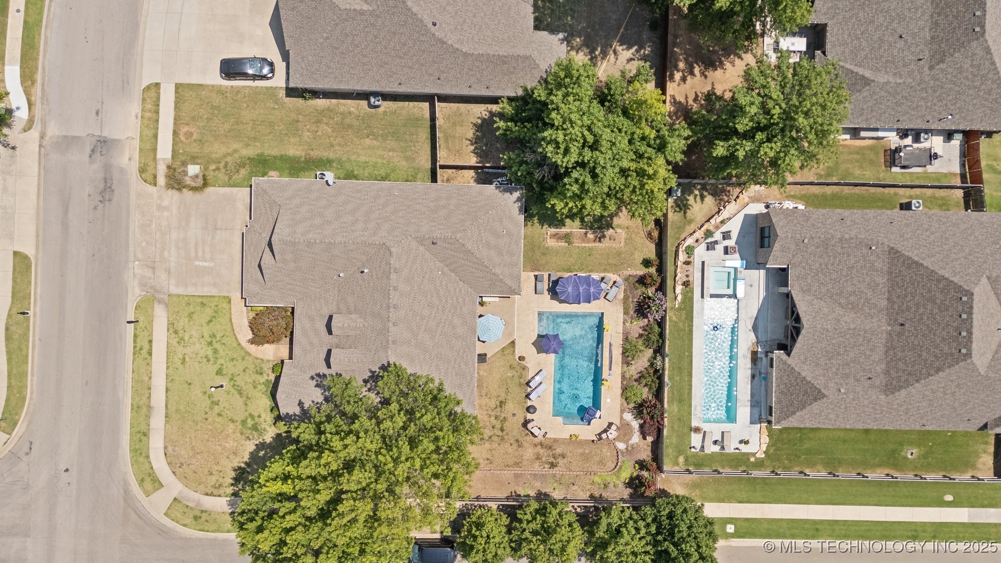 1607 Forest Hill Drive