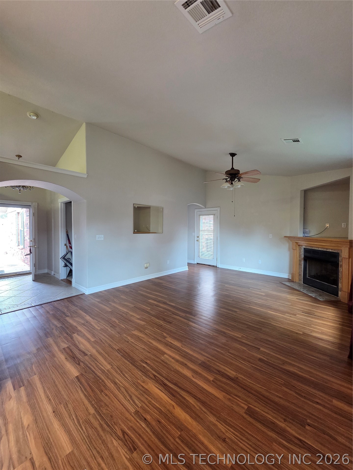 1449 W Evergreen Lane