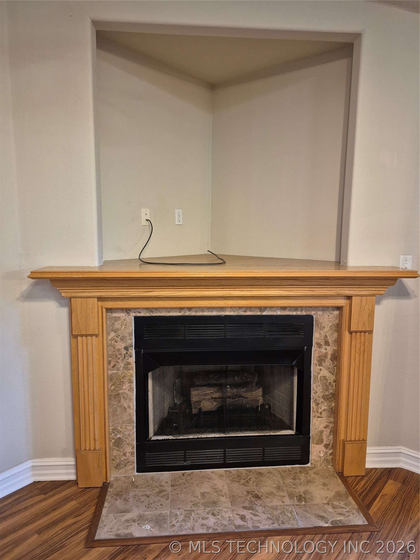1449 W Evergreen Lane