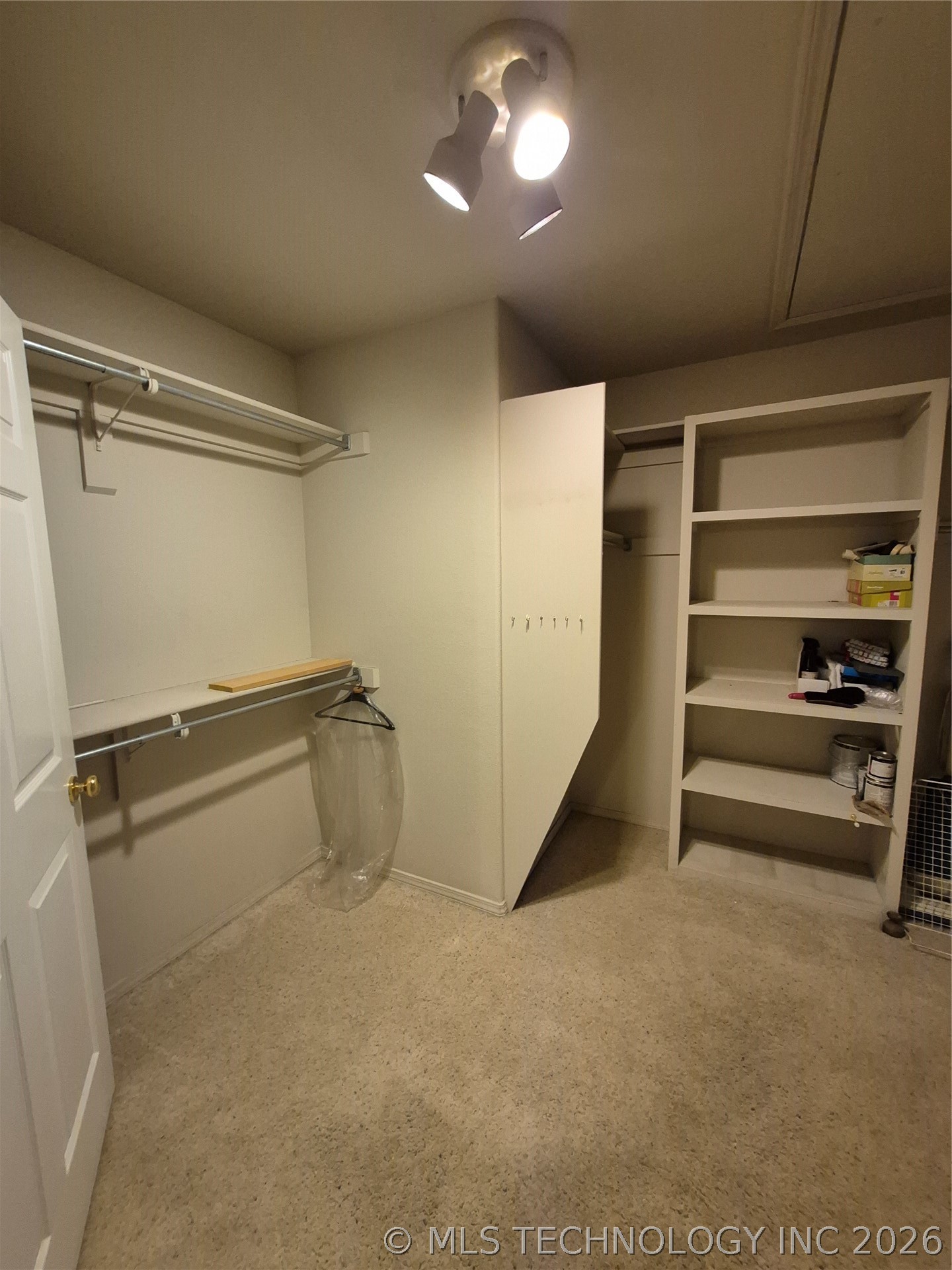 1449 W Evergreen Lane