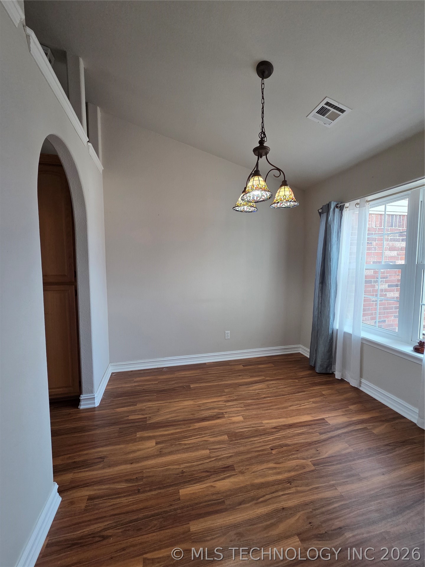 1449 W Evergreen Lane