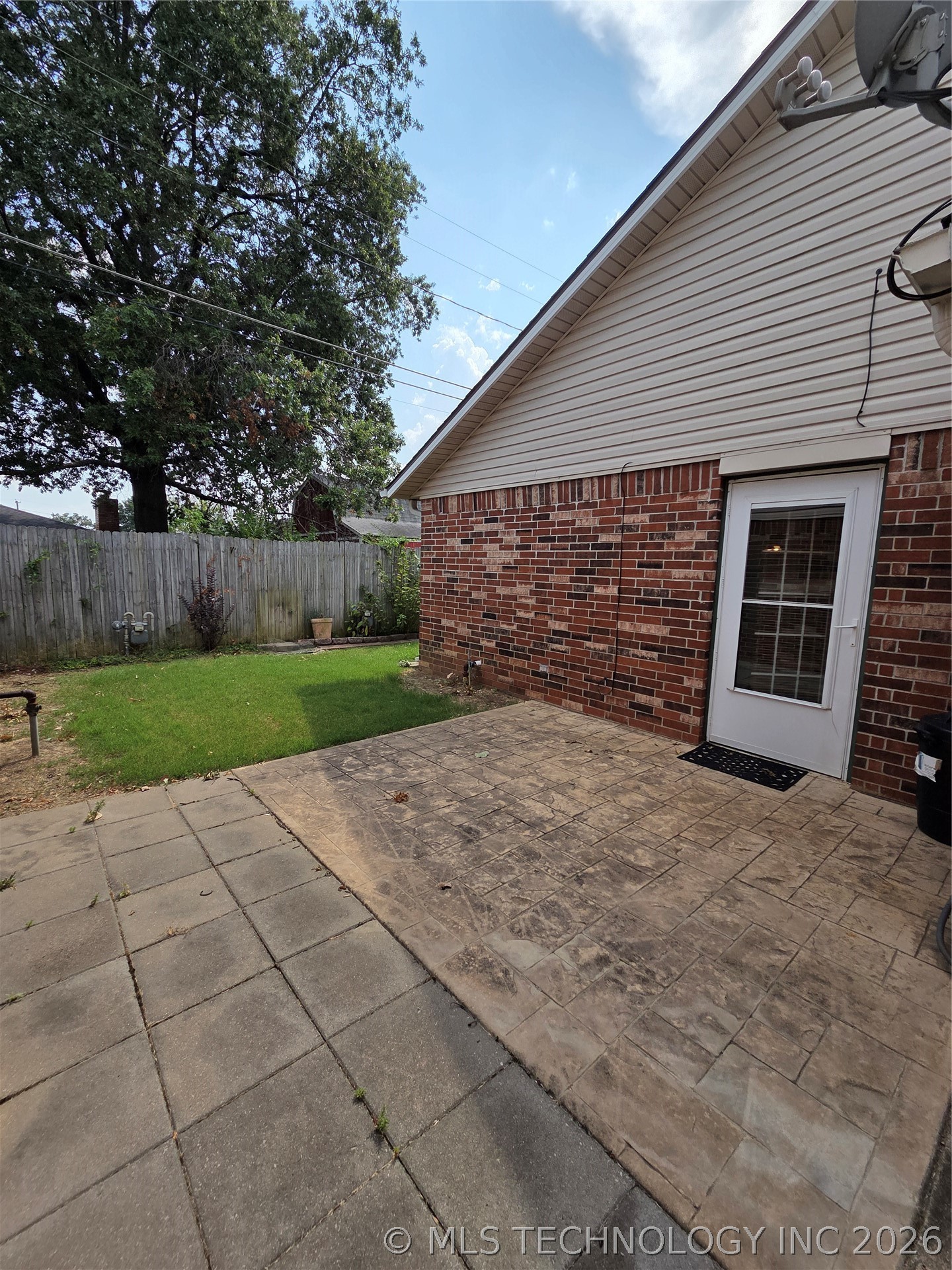 1449 W Evergreen Lane