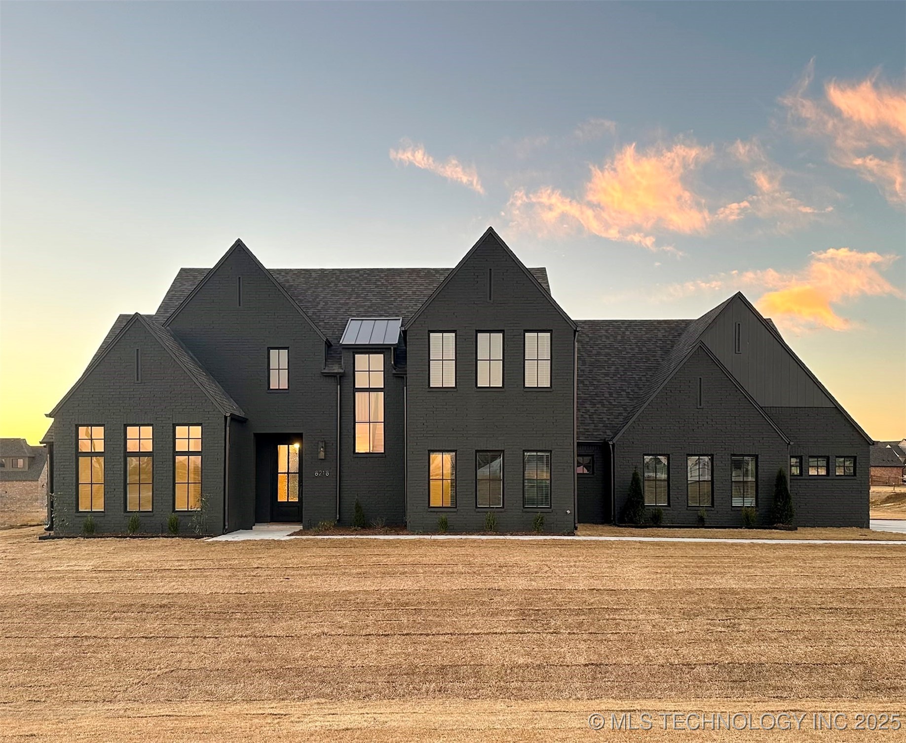 8218 E 110th Street North
