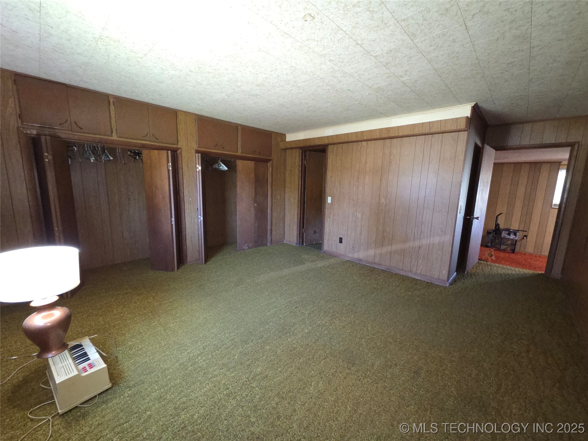 1238 N 154th East Avenue