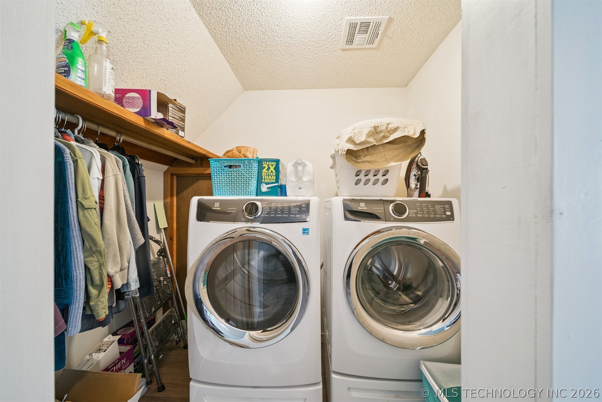16017 E 580 Road