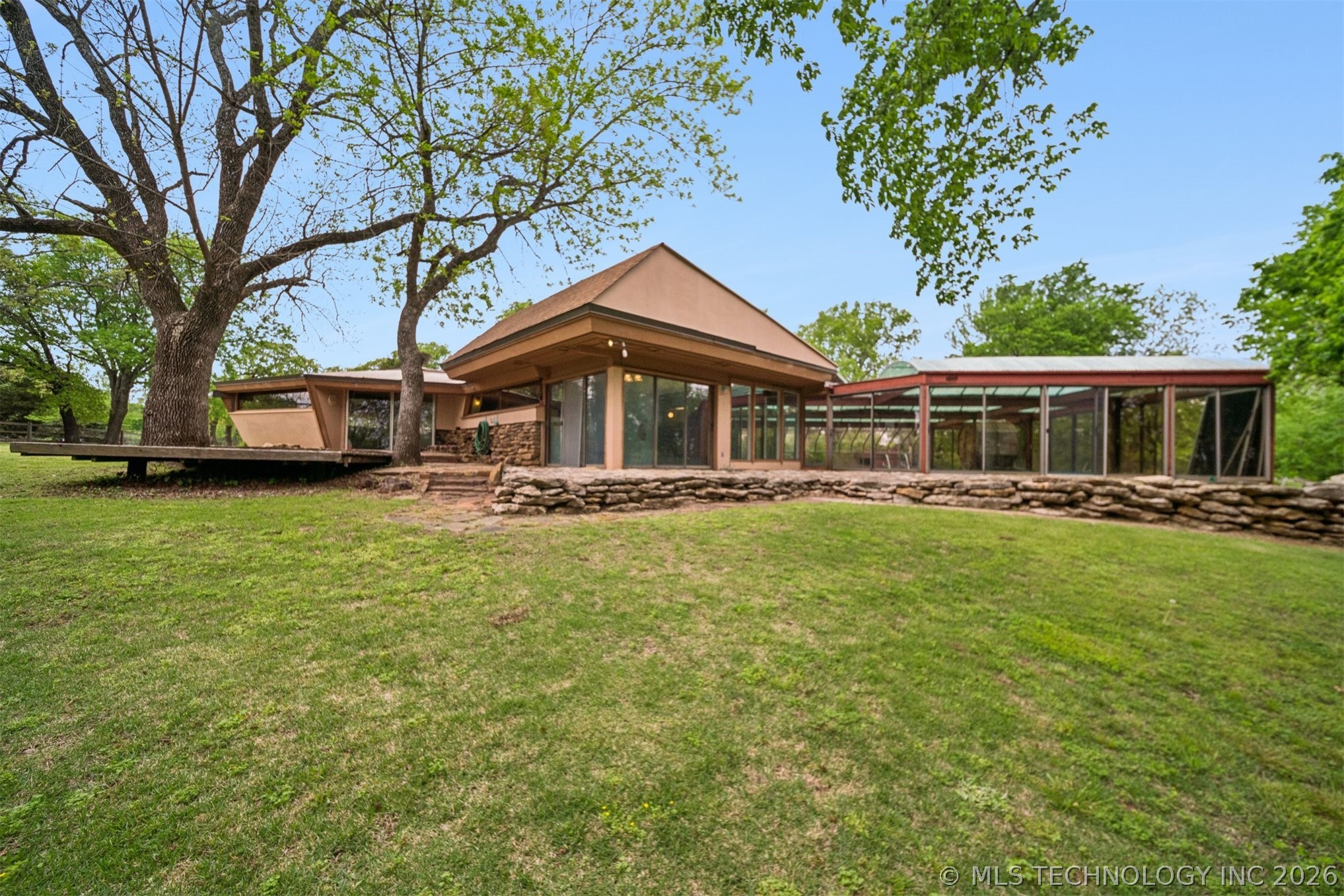 7201 E 576 Road