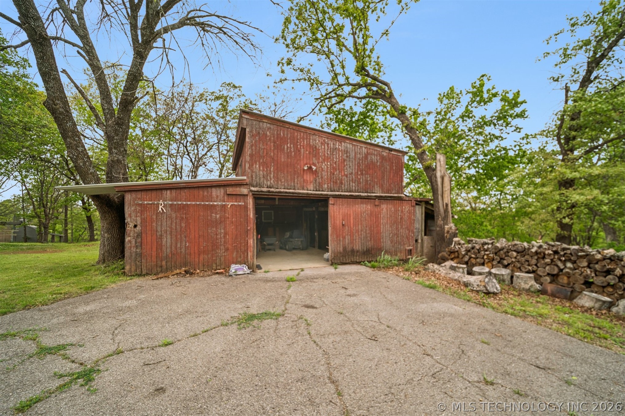 7201 E 576 Road