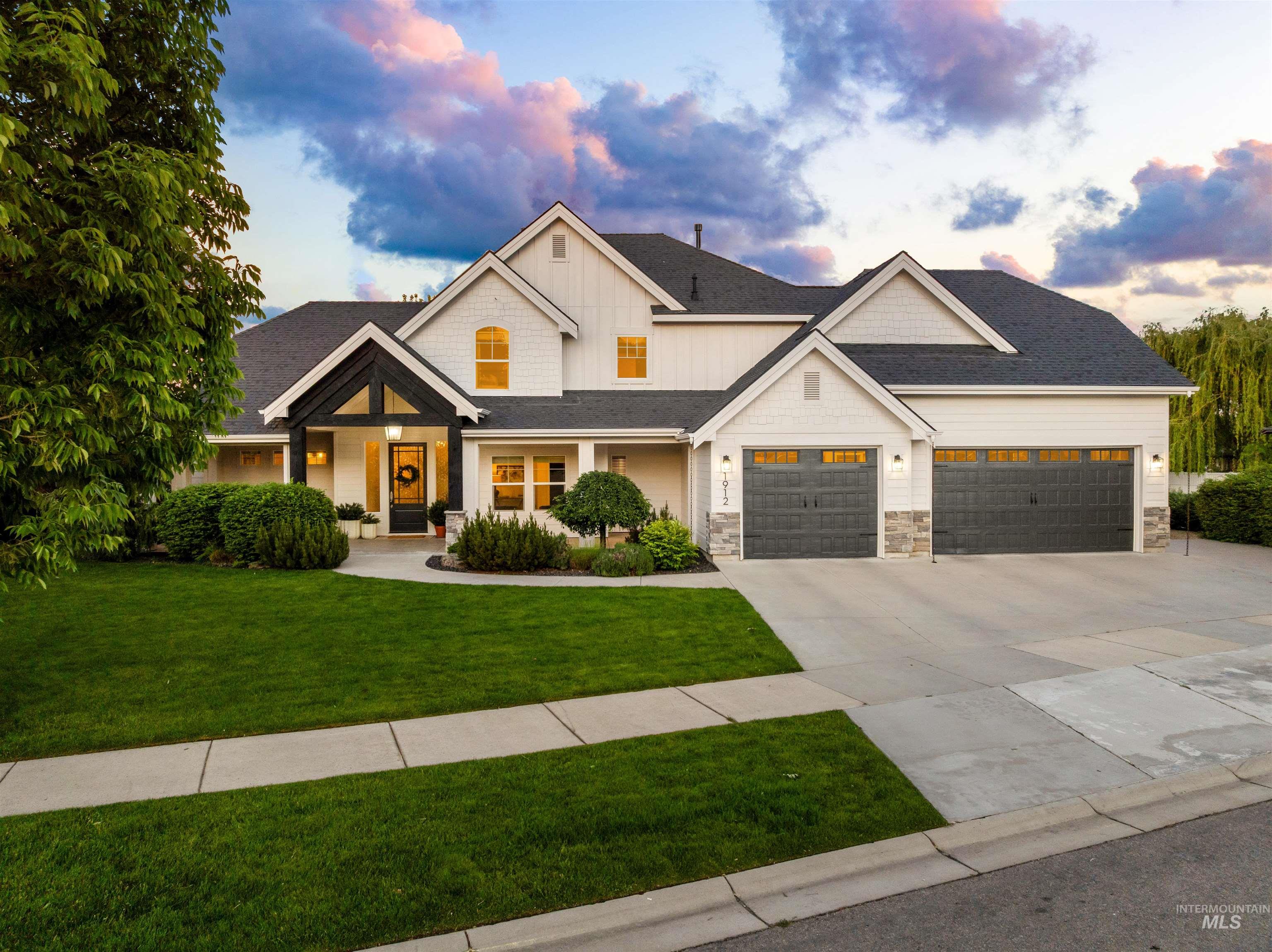 1912 N Bottle Creek Pl.