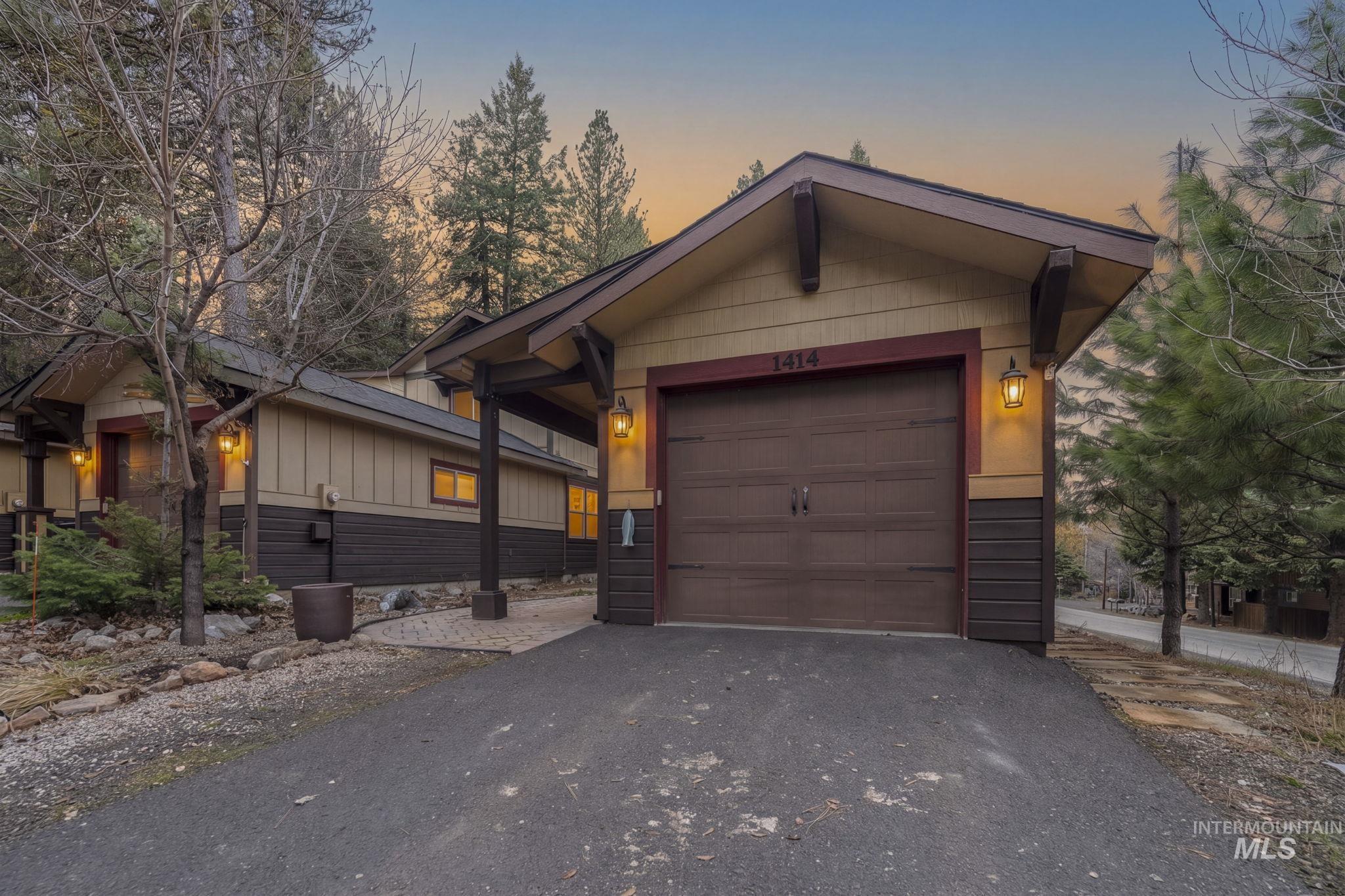 1414 Dawson
