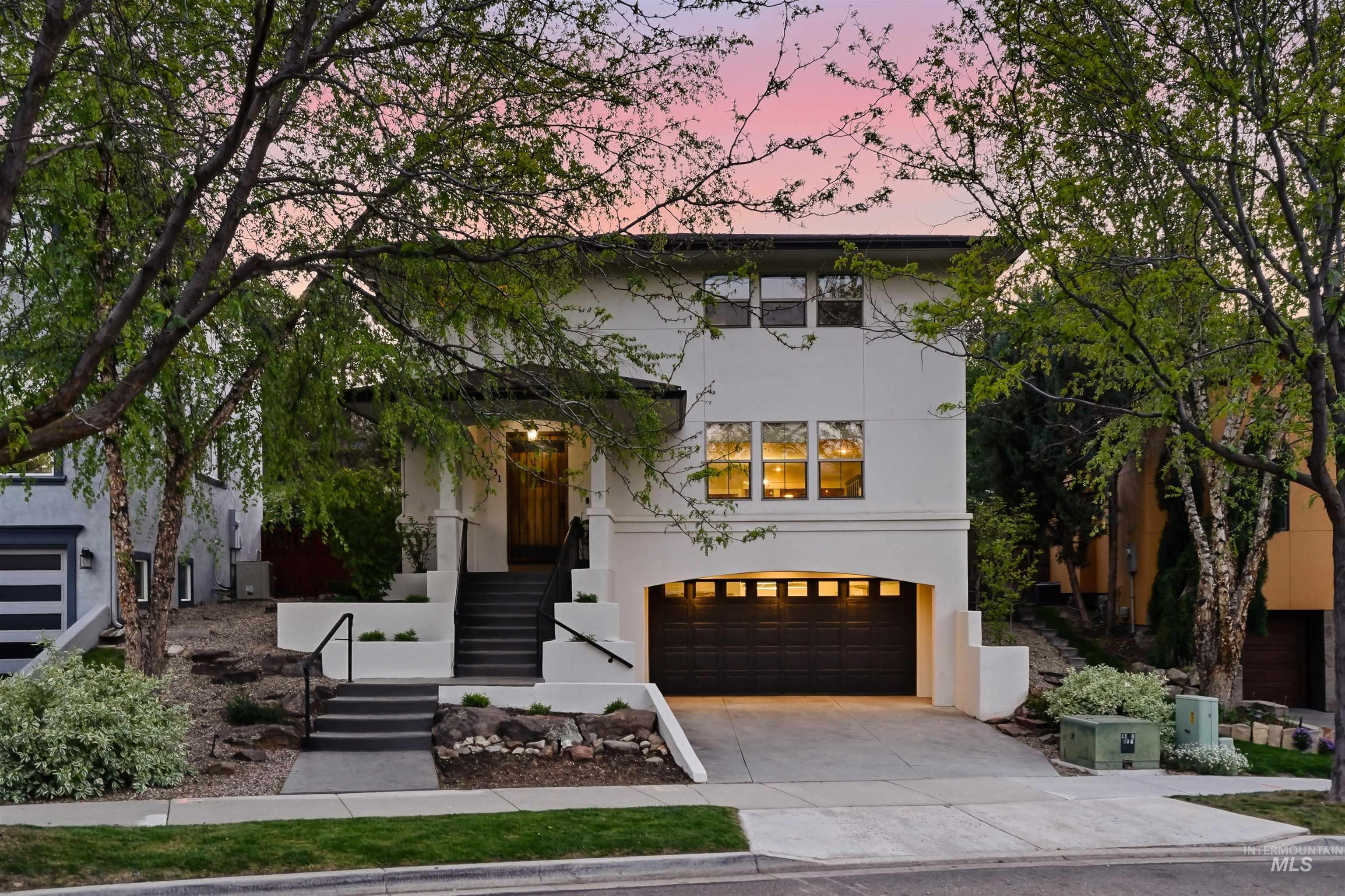 13231 N Dechambeau Way