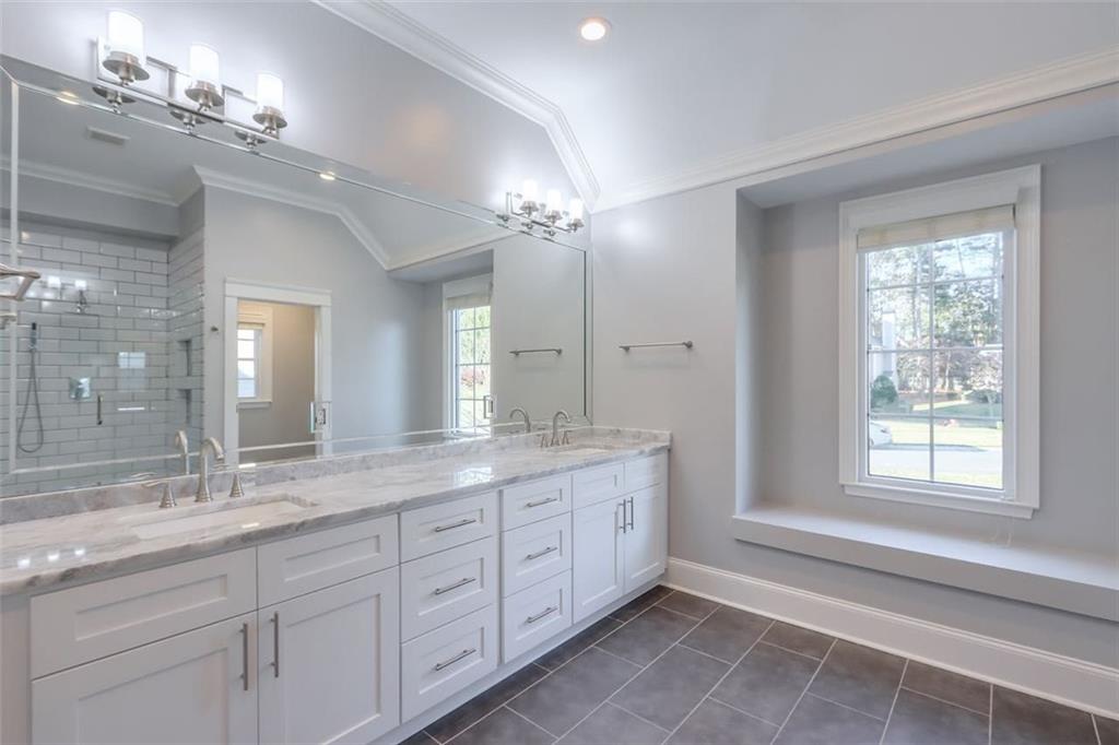 1440 CHATTAHOOCHEE RUN Drive