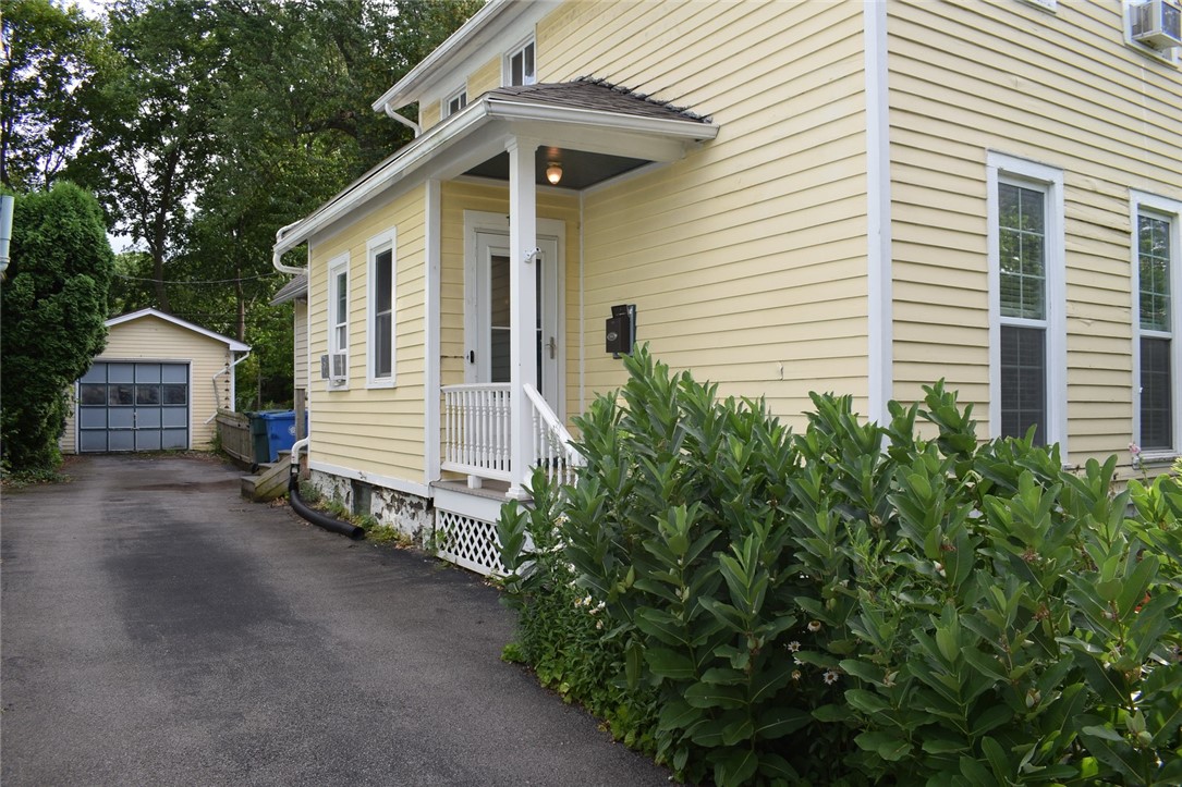 185 Caroline Street