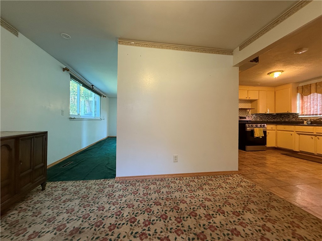 9 Amesbury Road