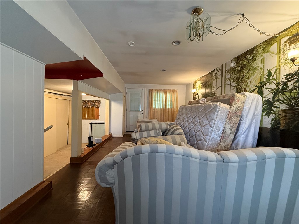 9 Amesbury Road