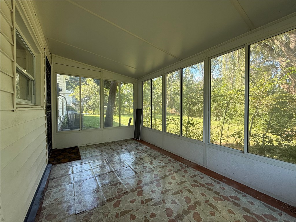 9 Amesbury Road