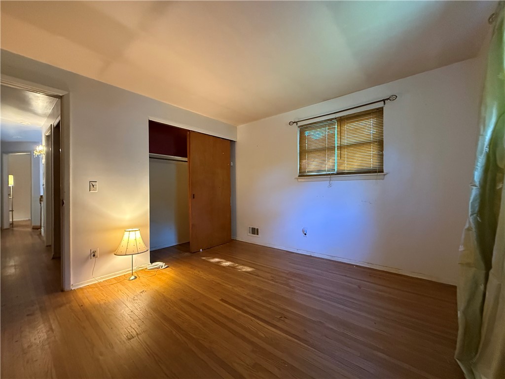 9 Amesbury Road