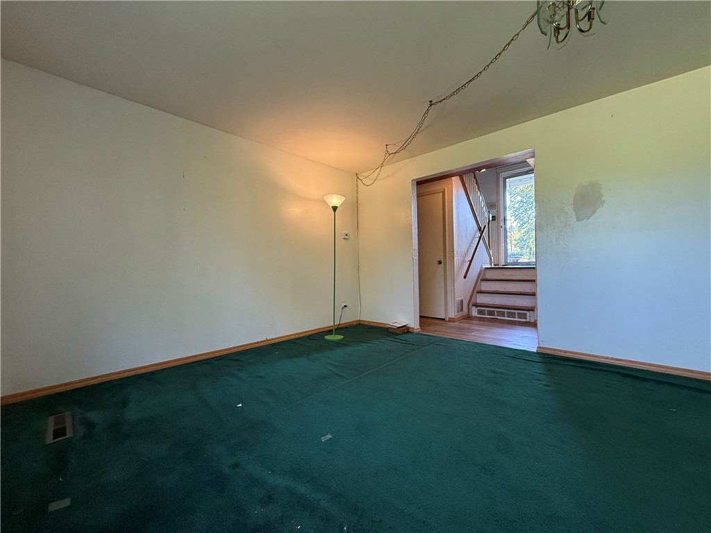 9 Amesbury Road
