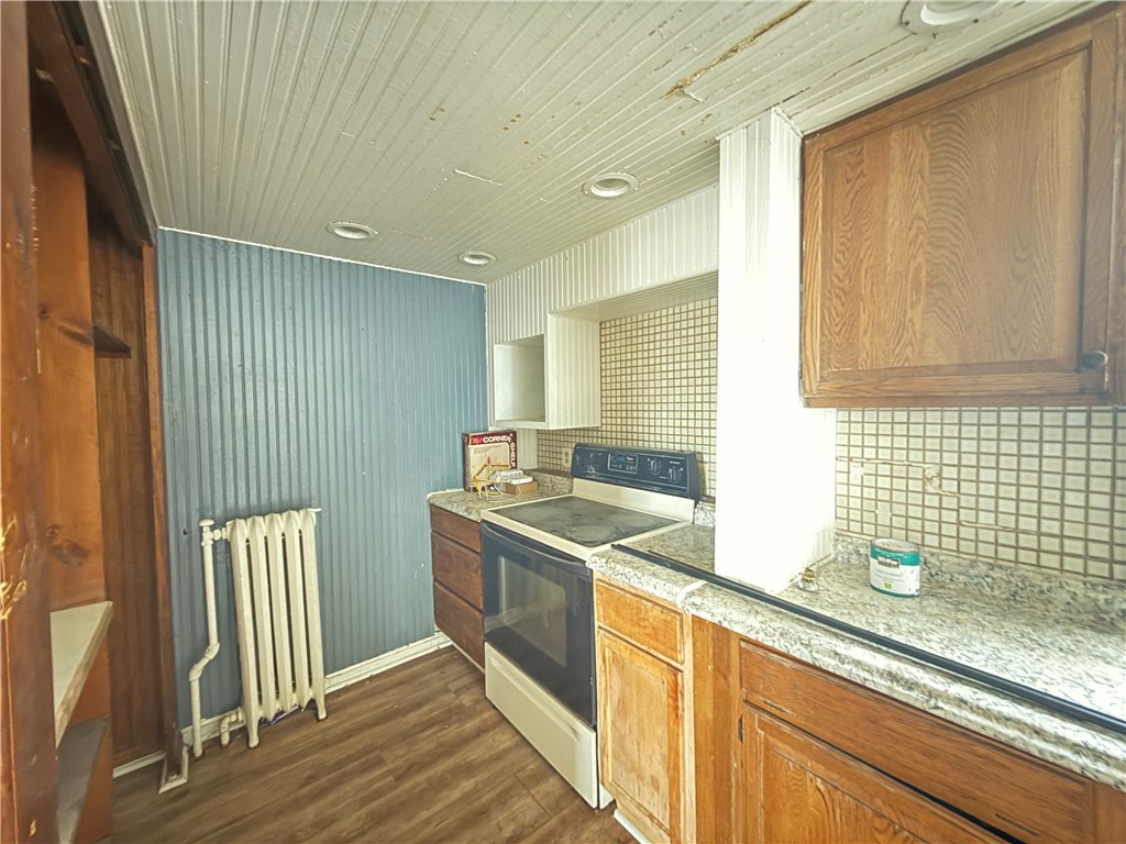 1038 Clinton Avenue South