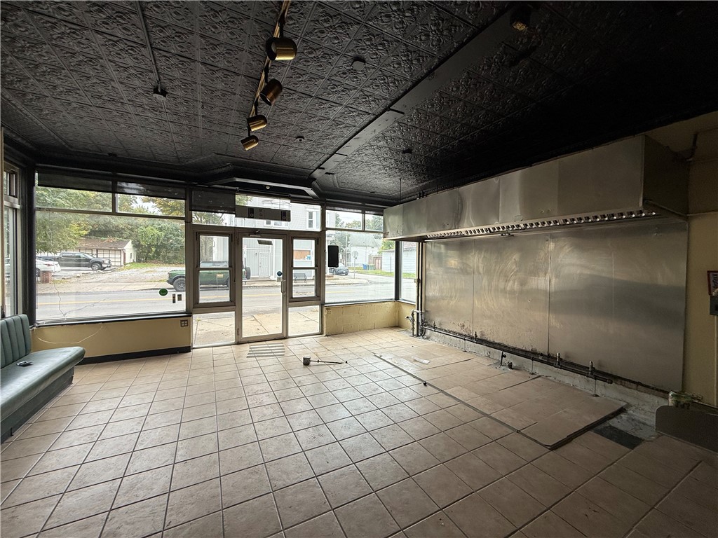 1038 Clinton Avenue South