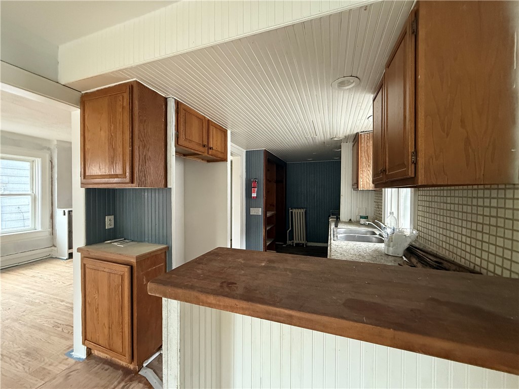 1038 Clinton Avenue South