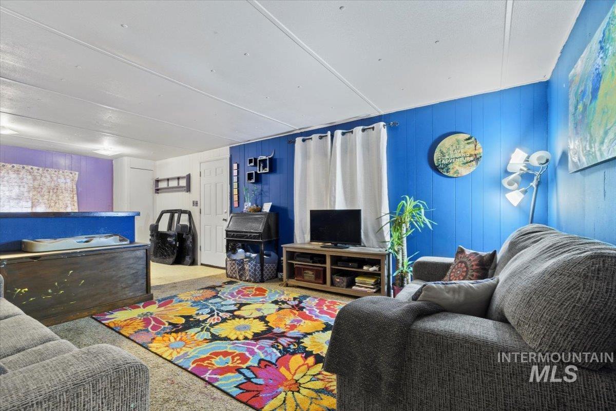 305 E Bills Ave. Unit: 2