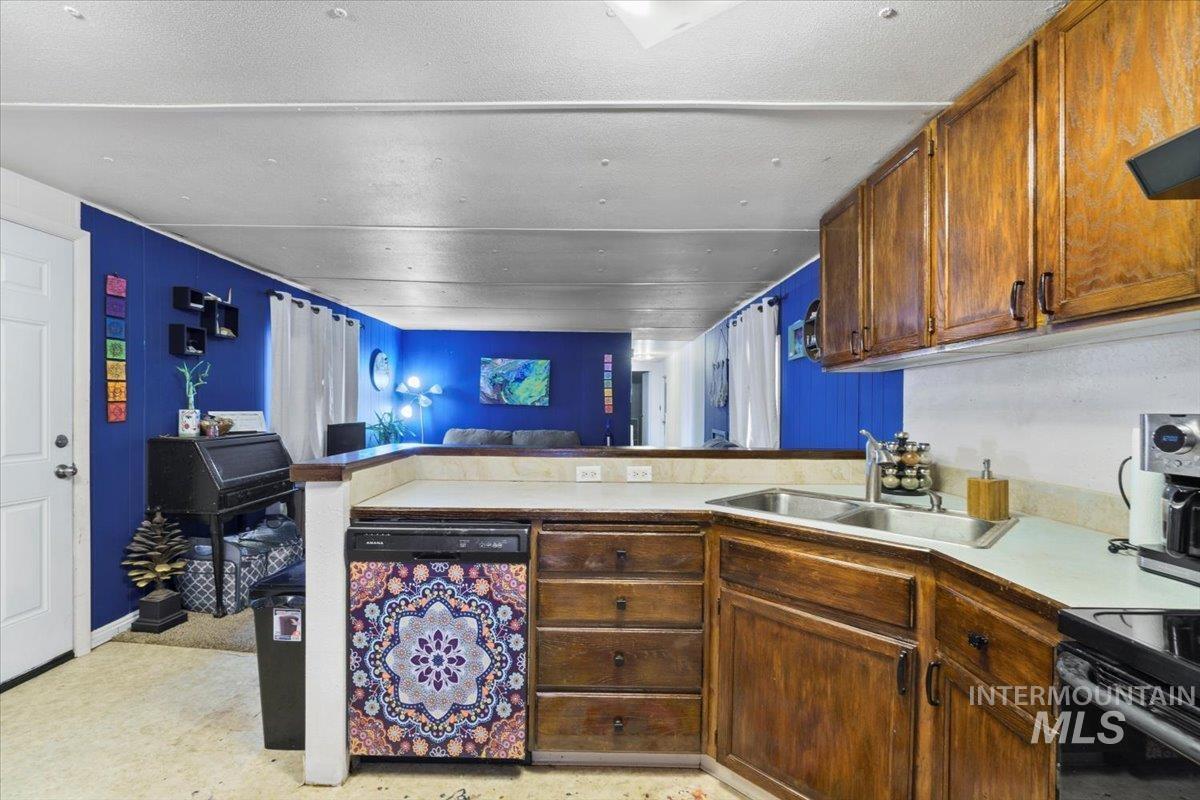 305 E Bills Ave. Unit: 2