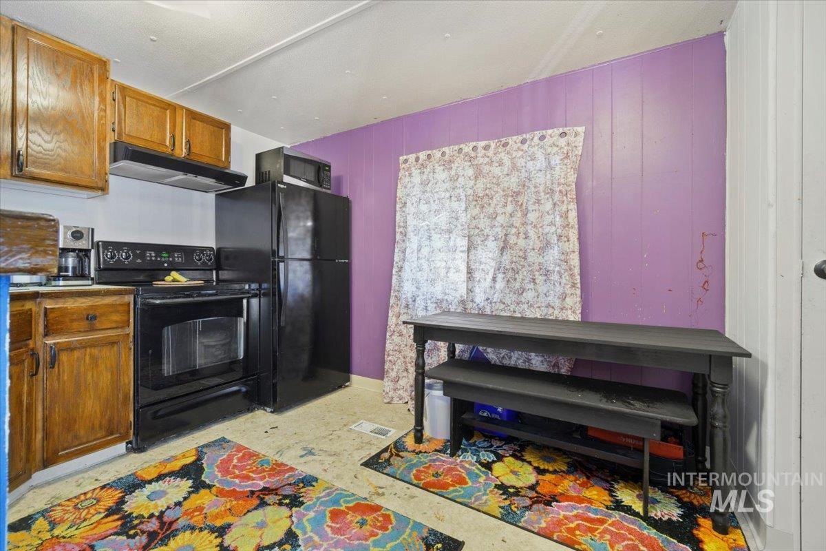 305 E Bills Ave. Unit: 2