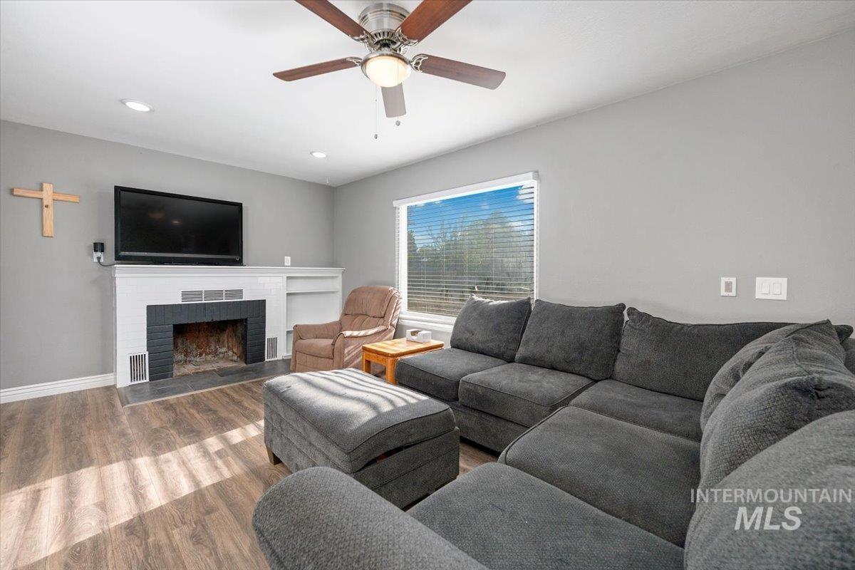 405 N 2nd St.