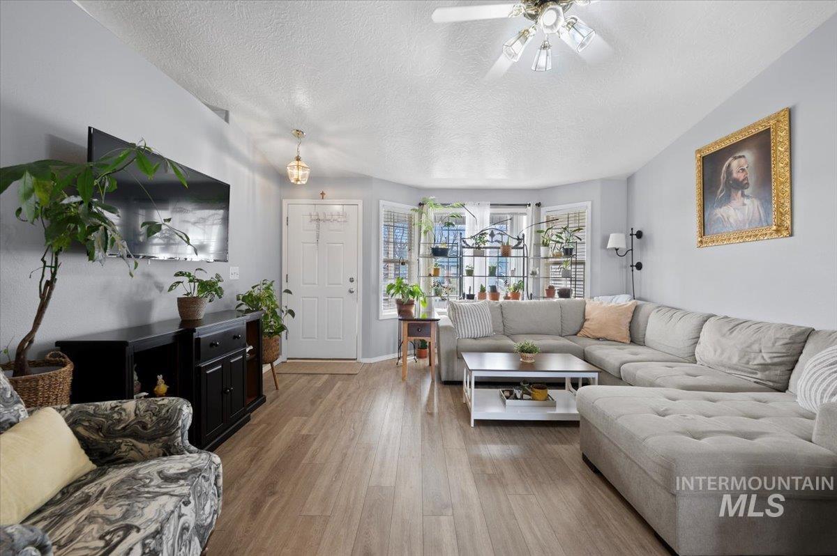 11146 W Ardyce St