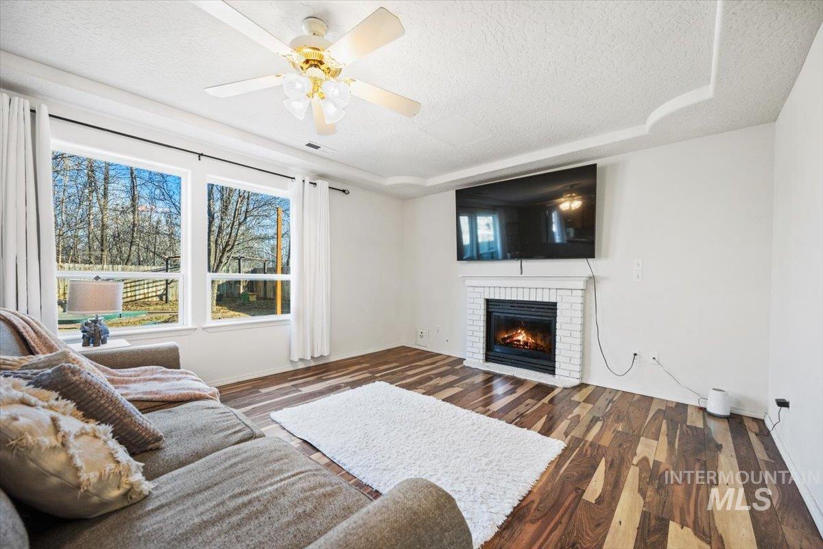 636 Spruce Creek Dr.