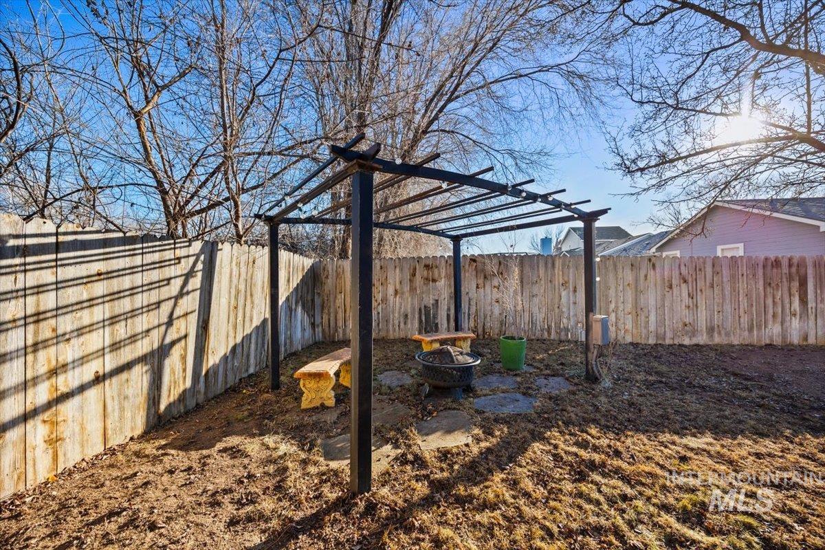 636 Spruce Creek Dr.