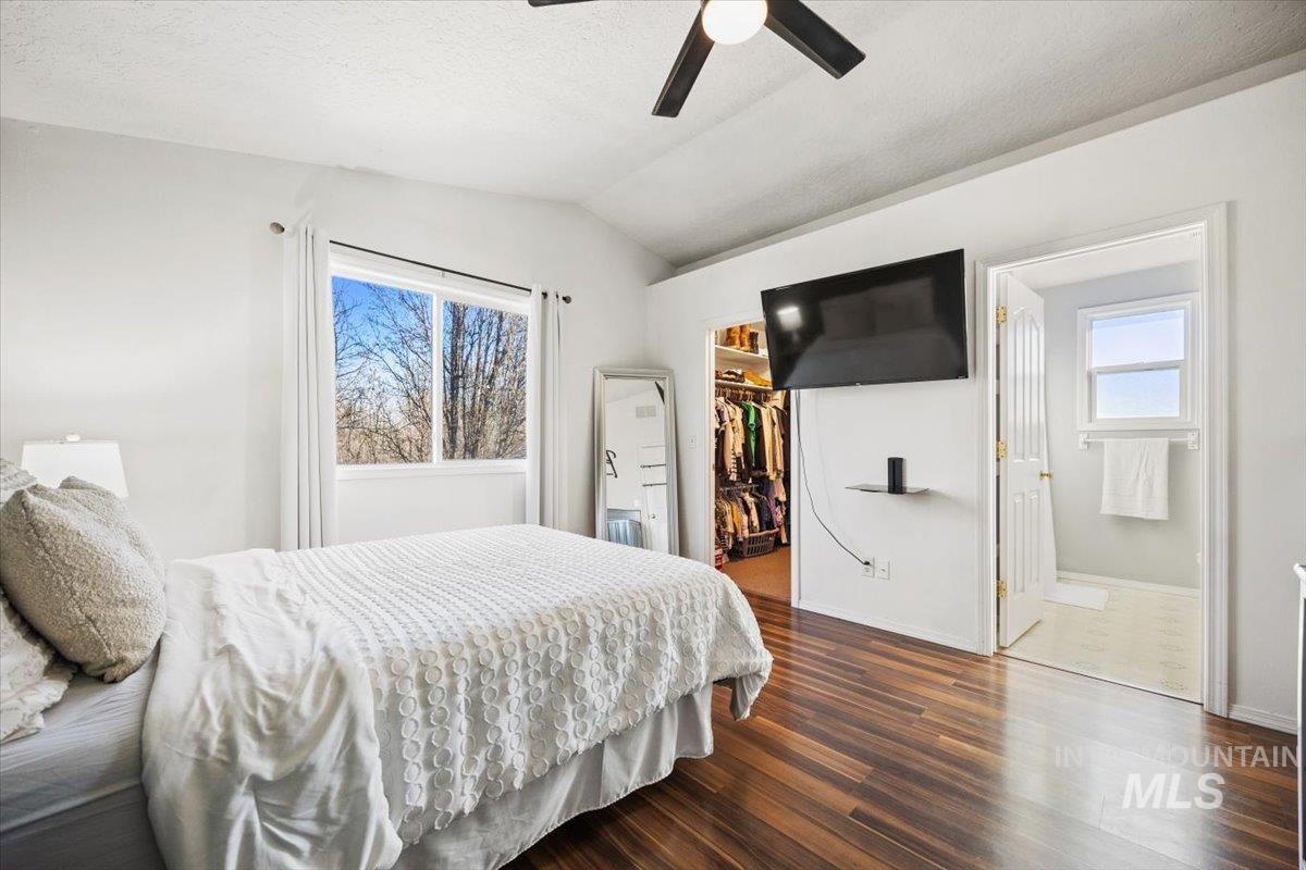 636 Spruce Creek Dr.