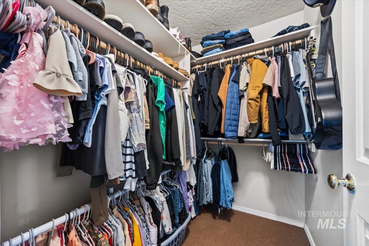 636 Spruce Creek Dr.