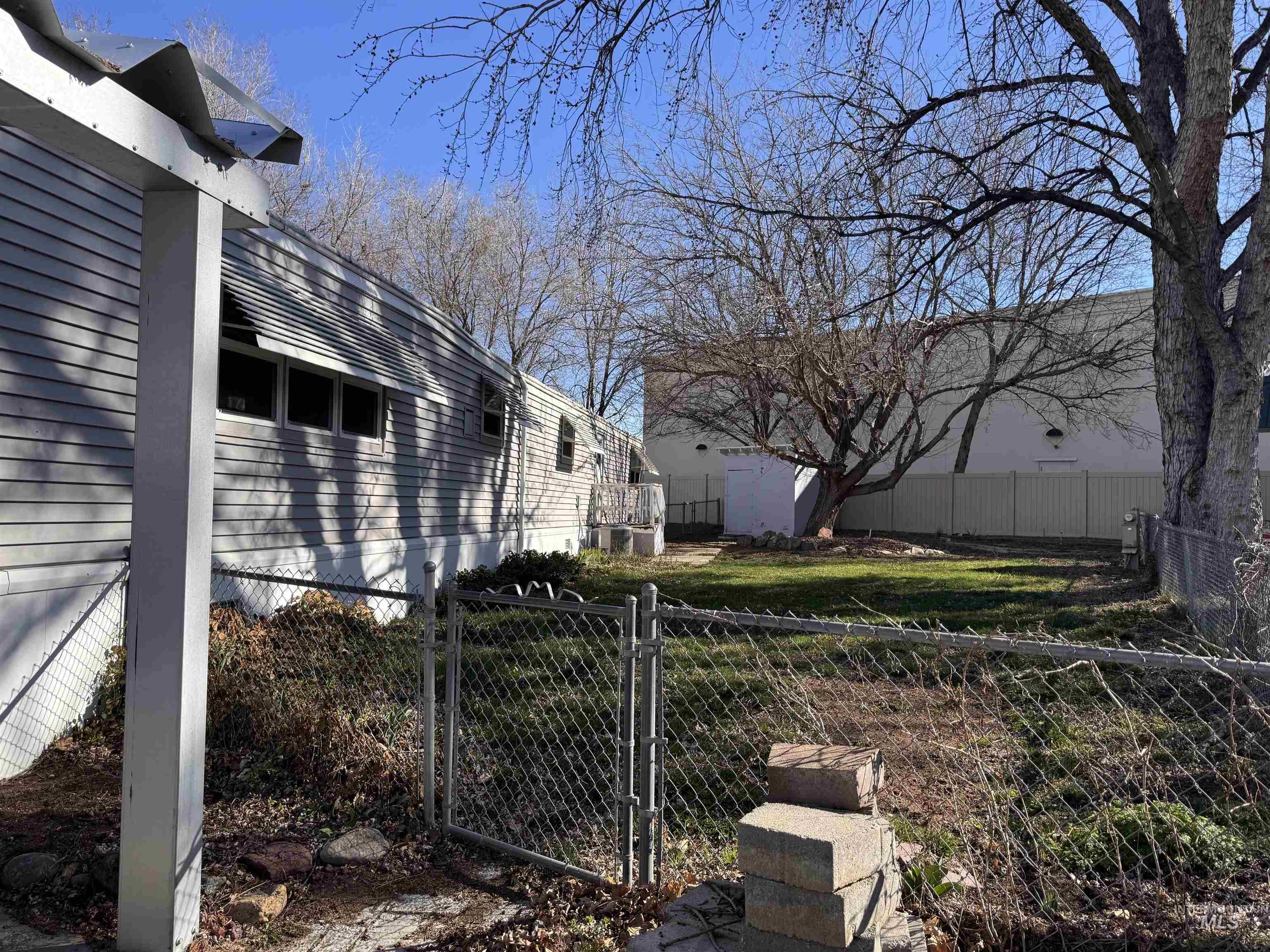 700 Fairview Ave Unit: 73