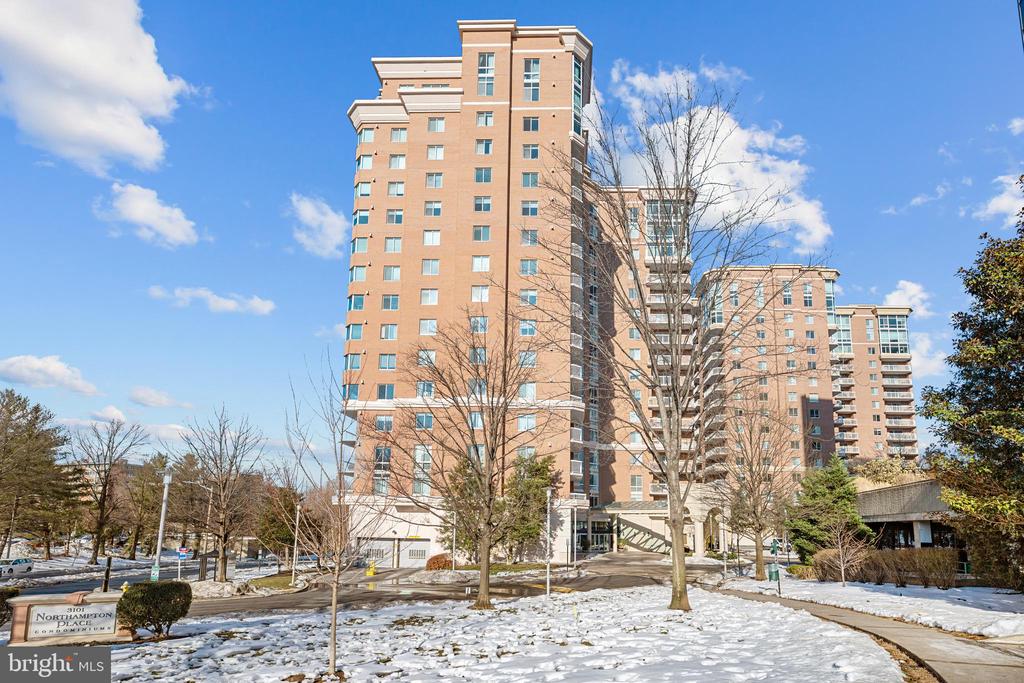 3101 N HAMPTON DRIVE 1319