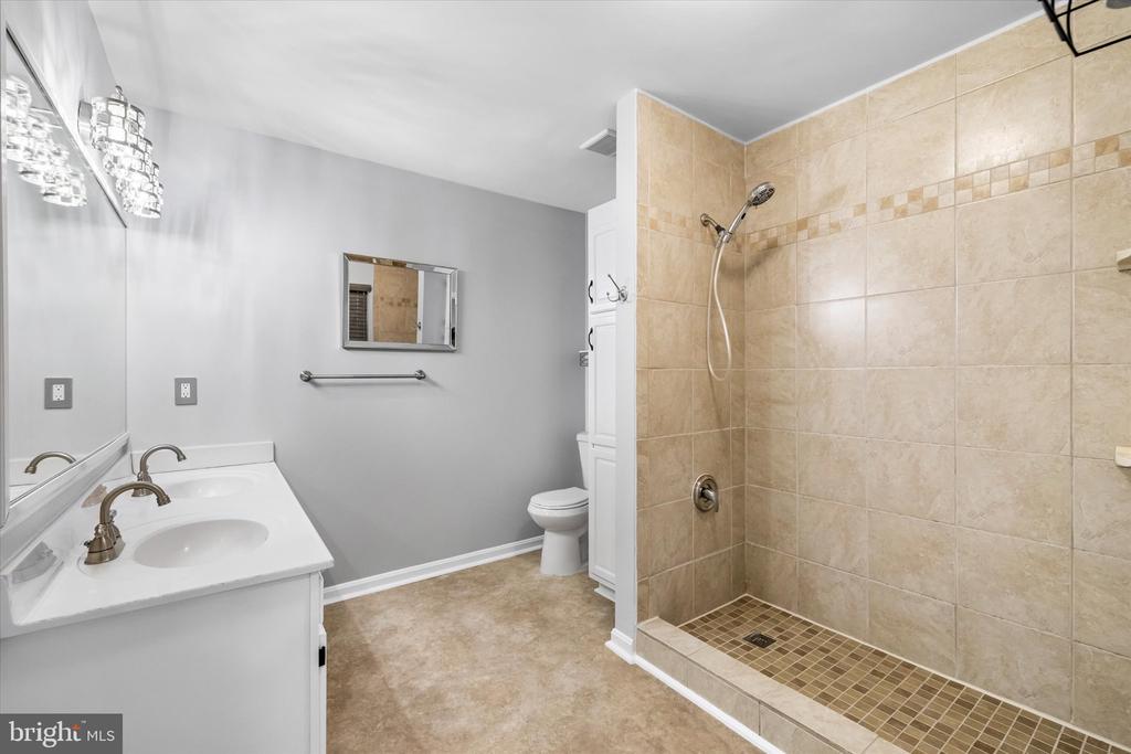 4911 Backwater Ct, -1200, United States