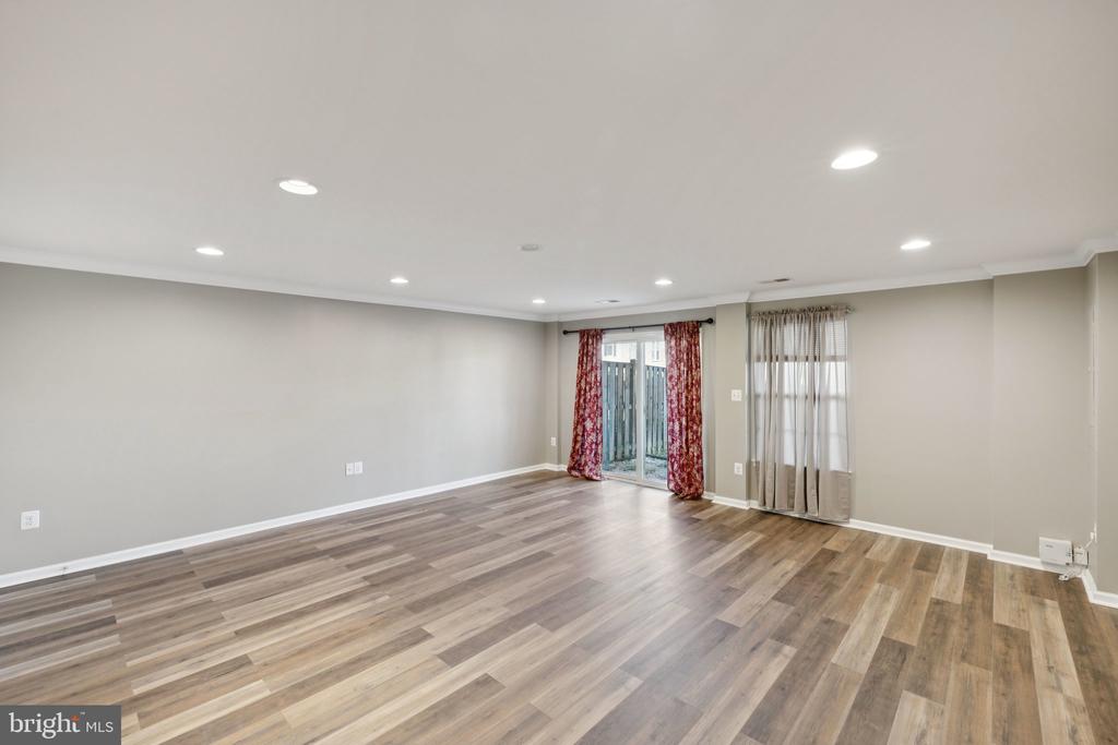 3103 ALLIANCE COURT