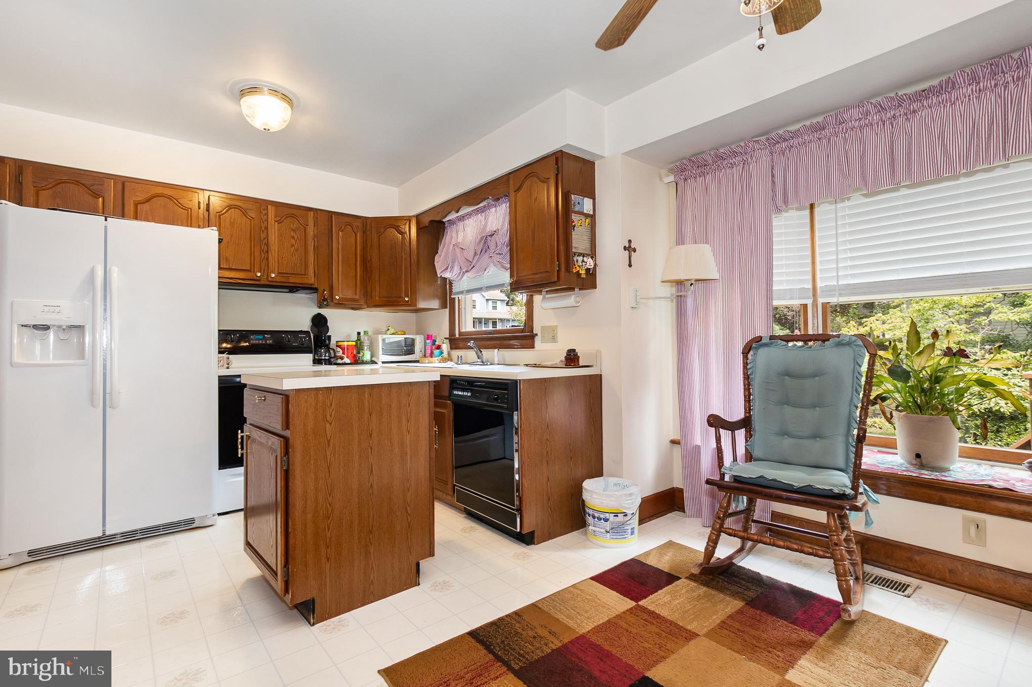 11 LORD FAIRFAX DRIVE